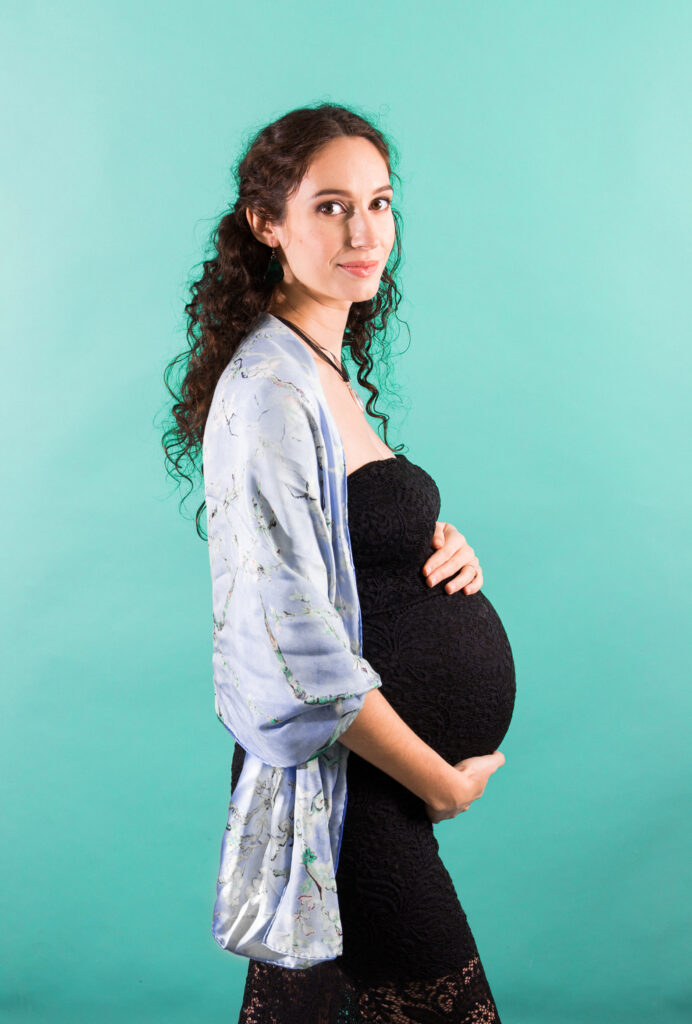 femme enceinte classe et élégante.